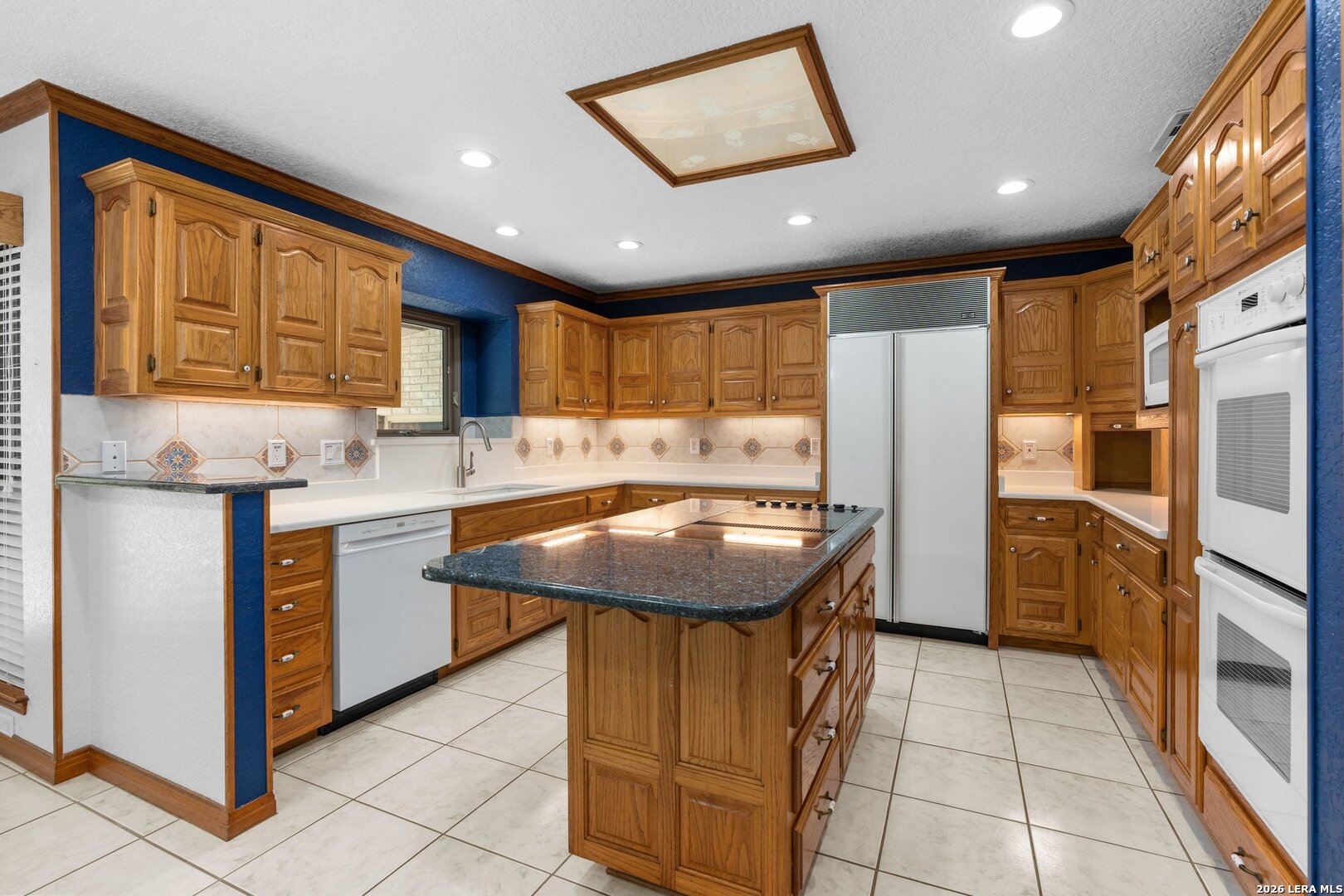 main property photo 13