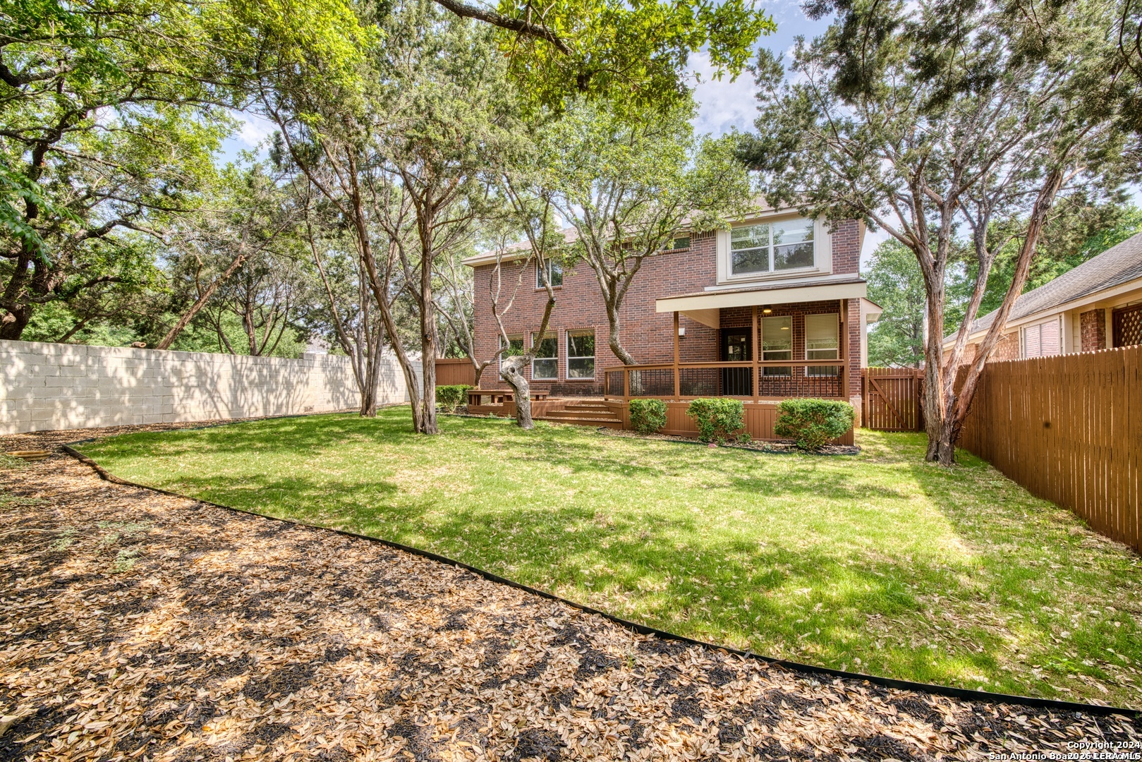 main property photo 18