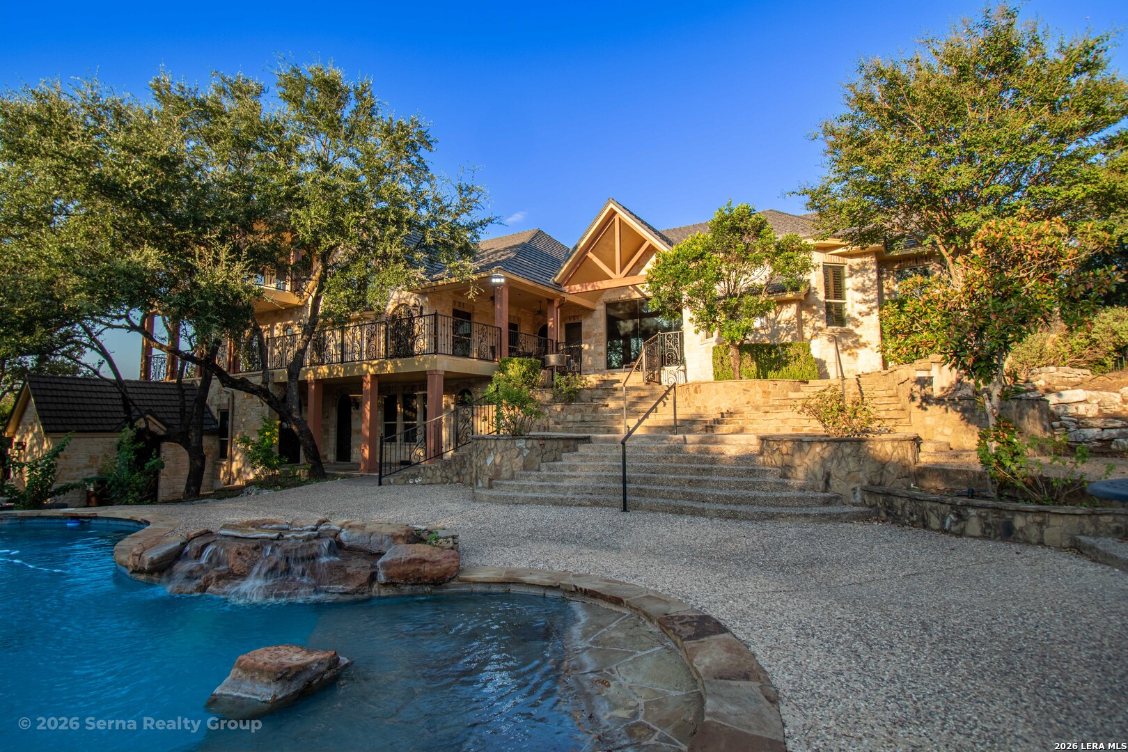 main property photo 45
