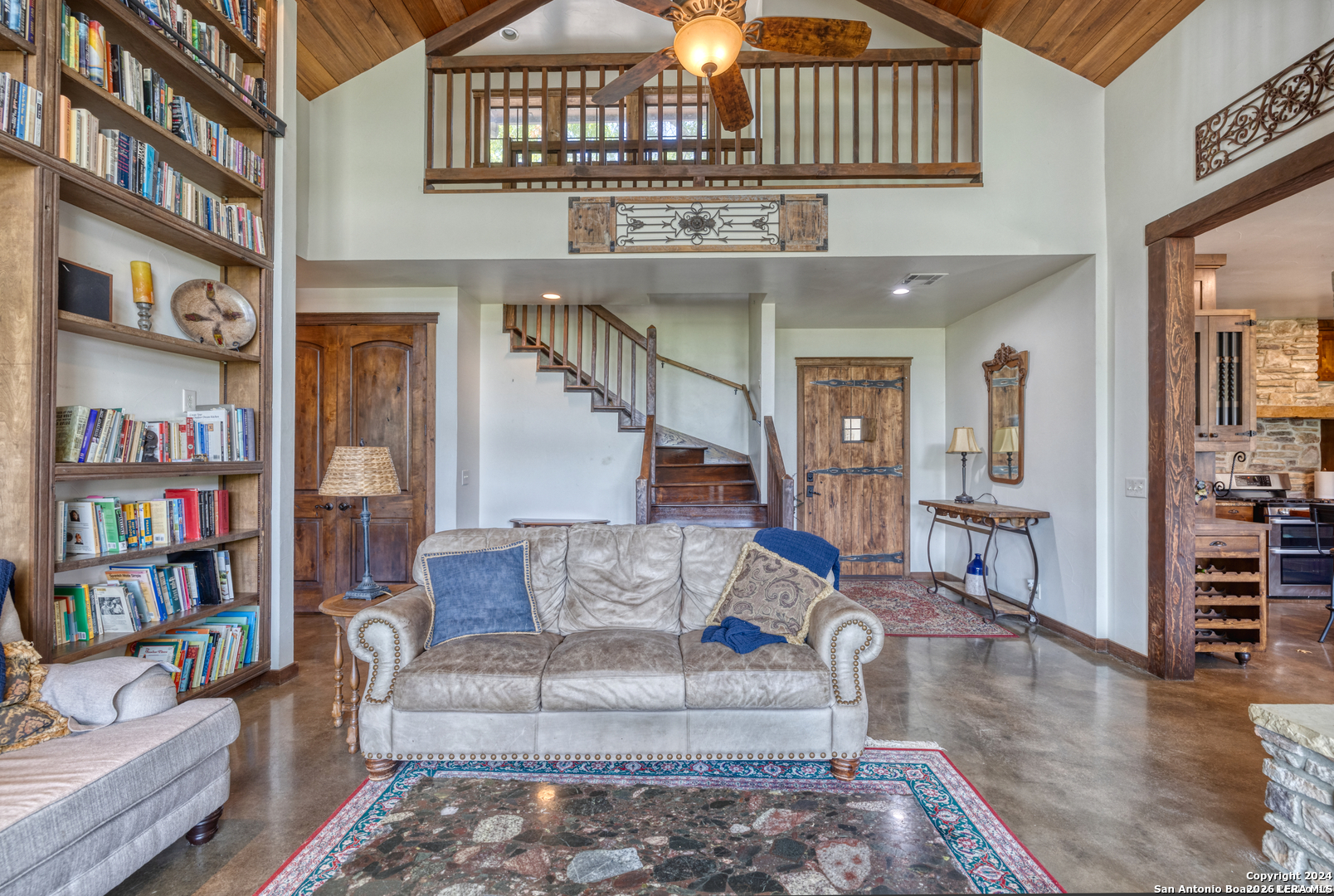 main property photo 23