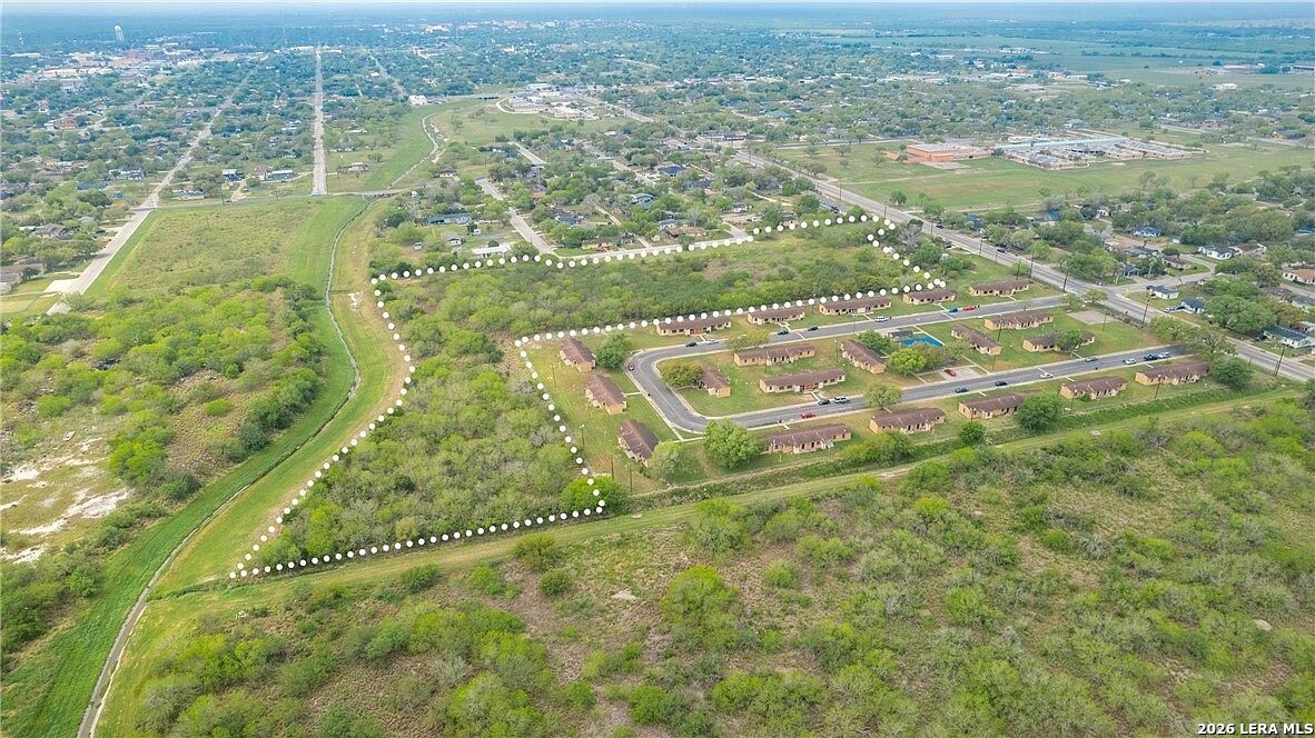 main property photo 3