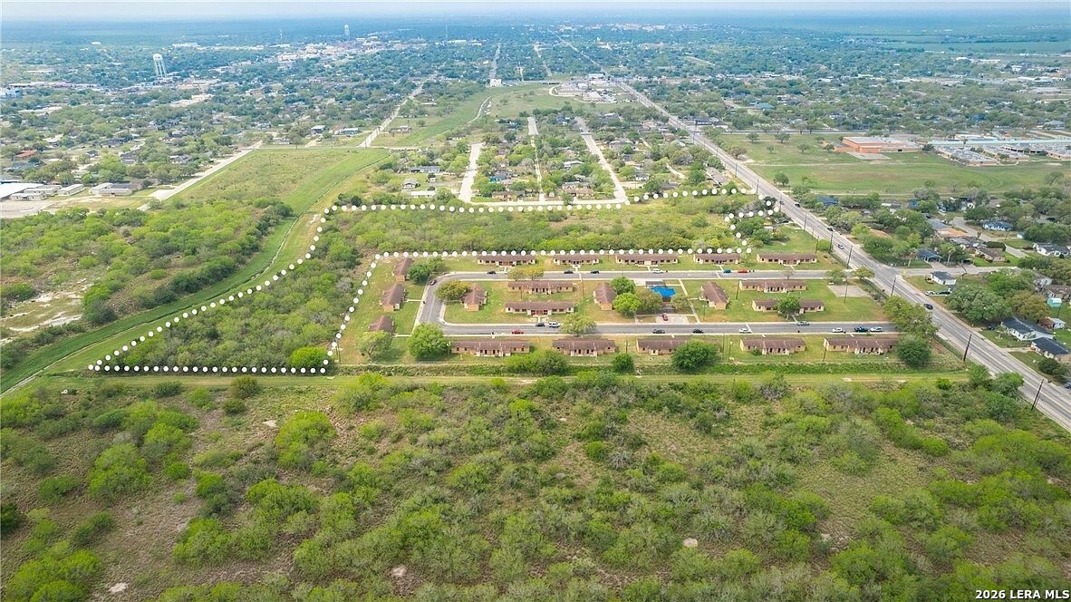 main property photo 6
