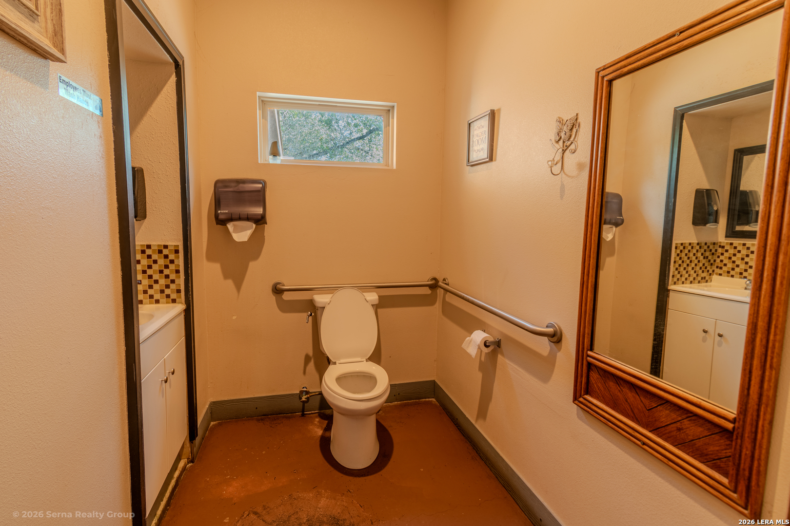main property photo 20