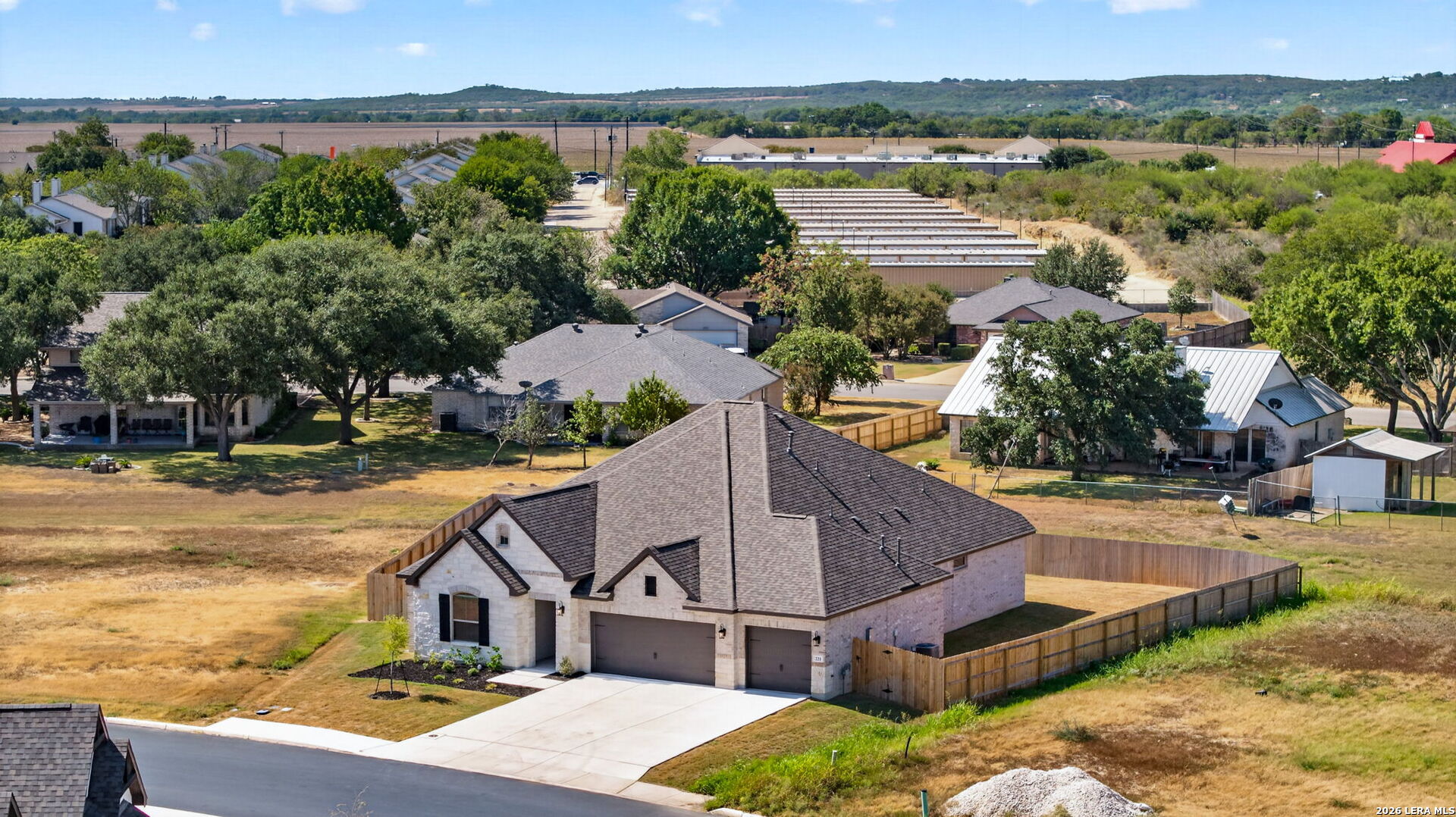 main property photo 41