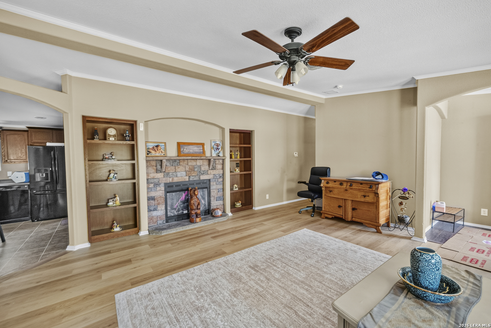 main property photo 6