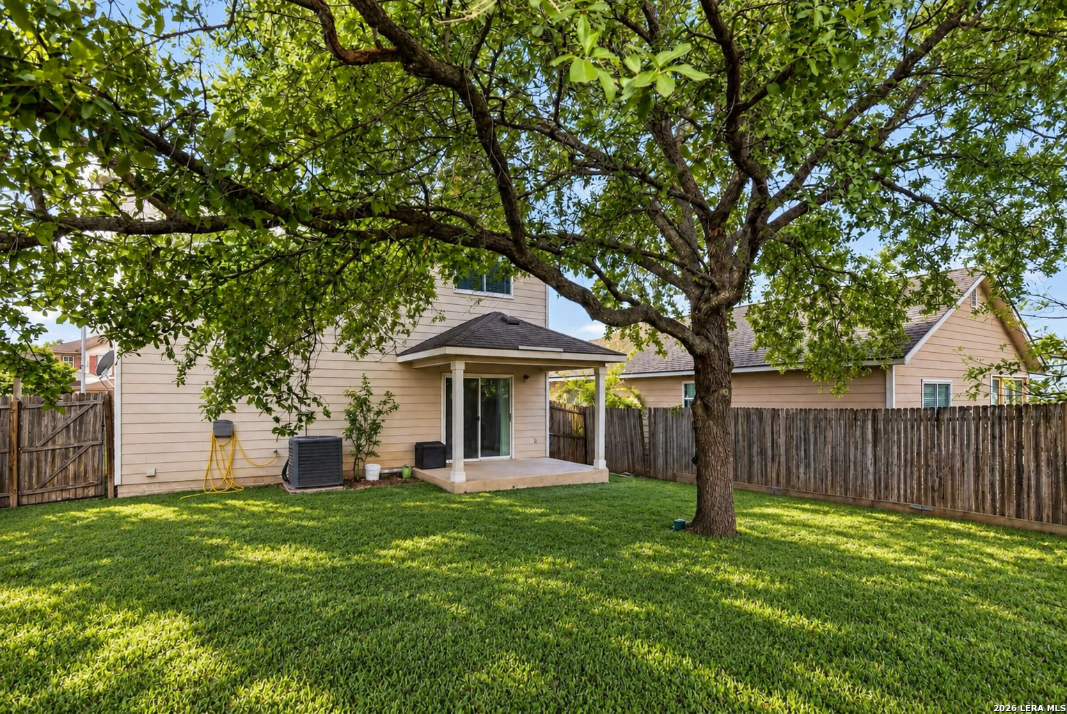 main property photo 17