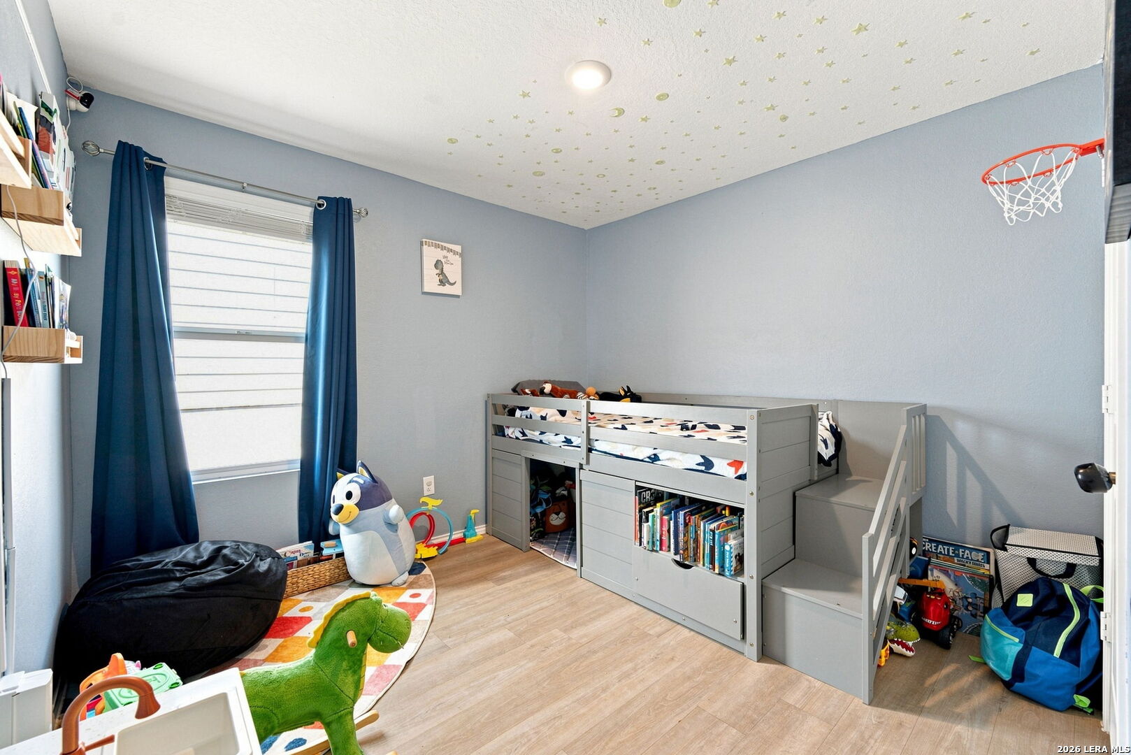 main property photo 11