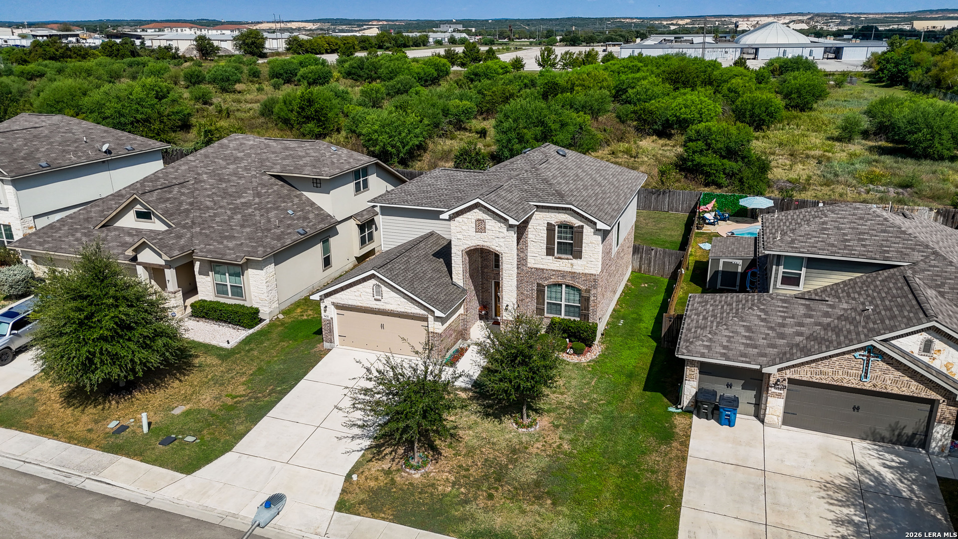 main property photo 41