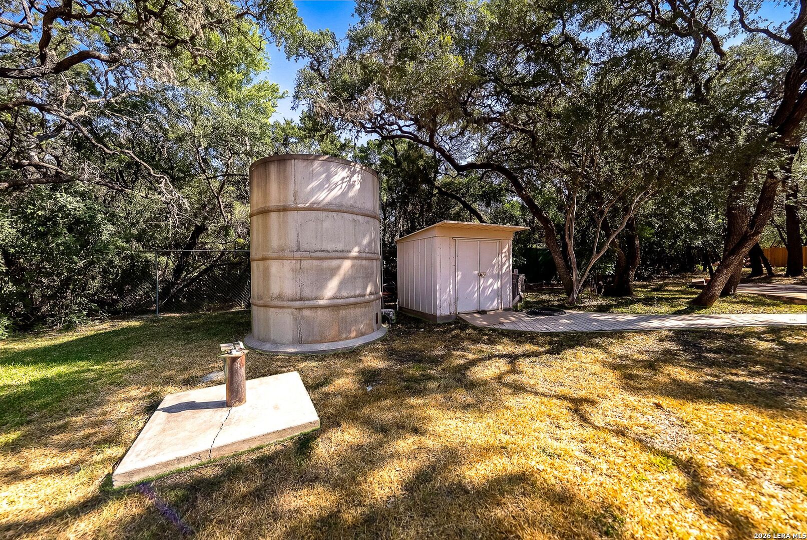 main property photo 45