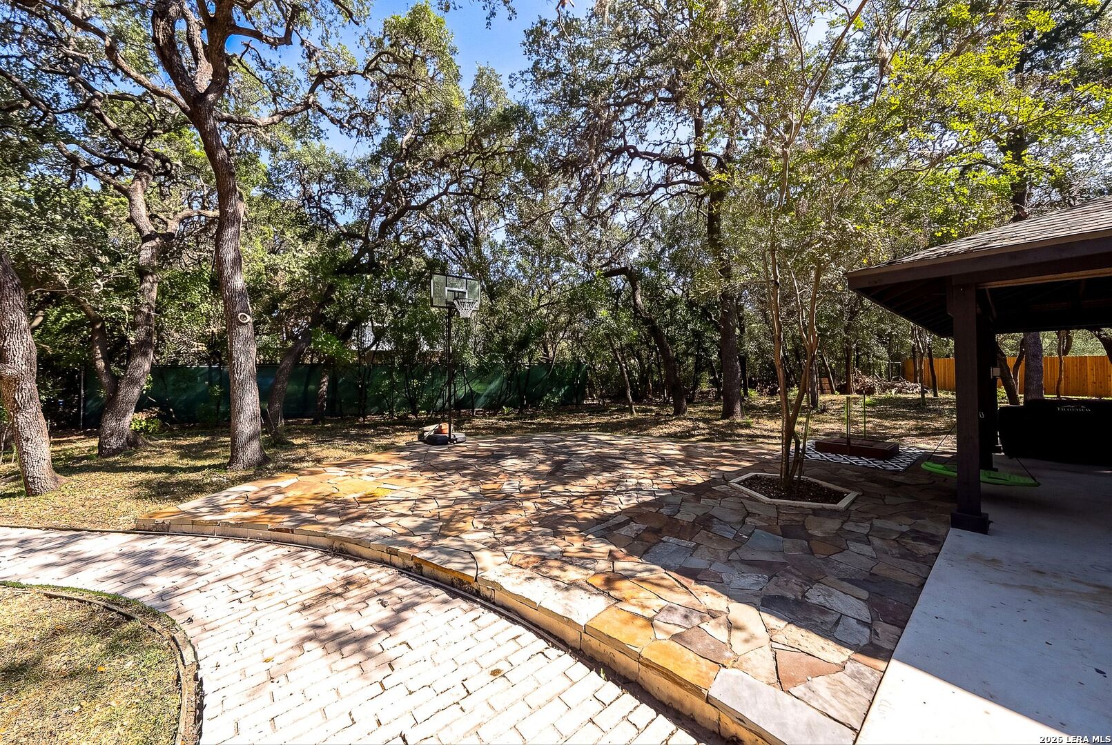 main property photo 46