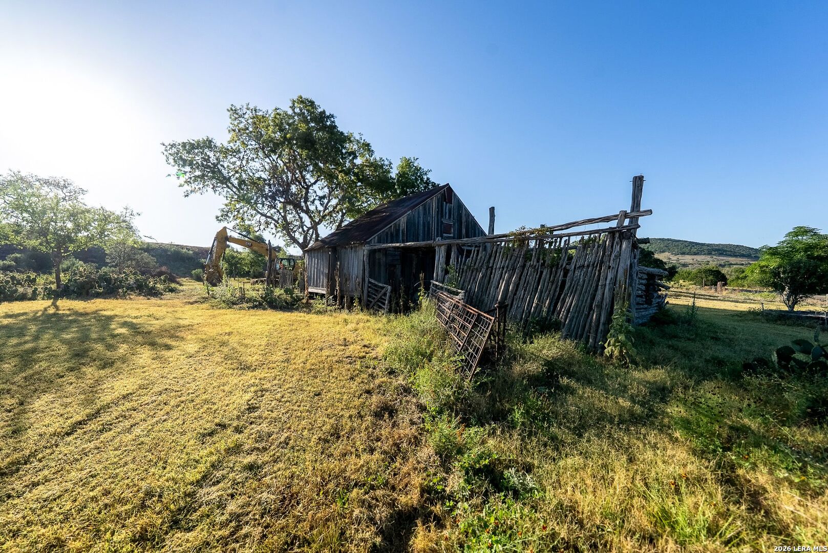 main property photo 16
