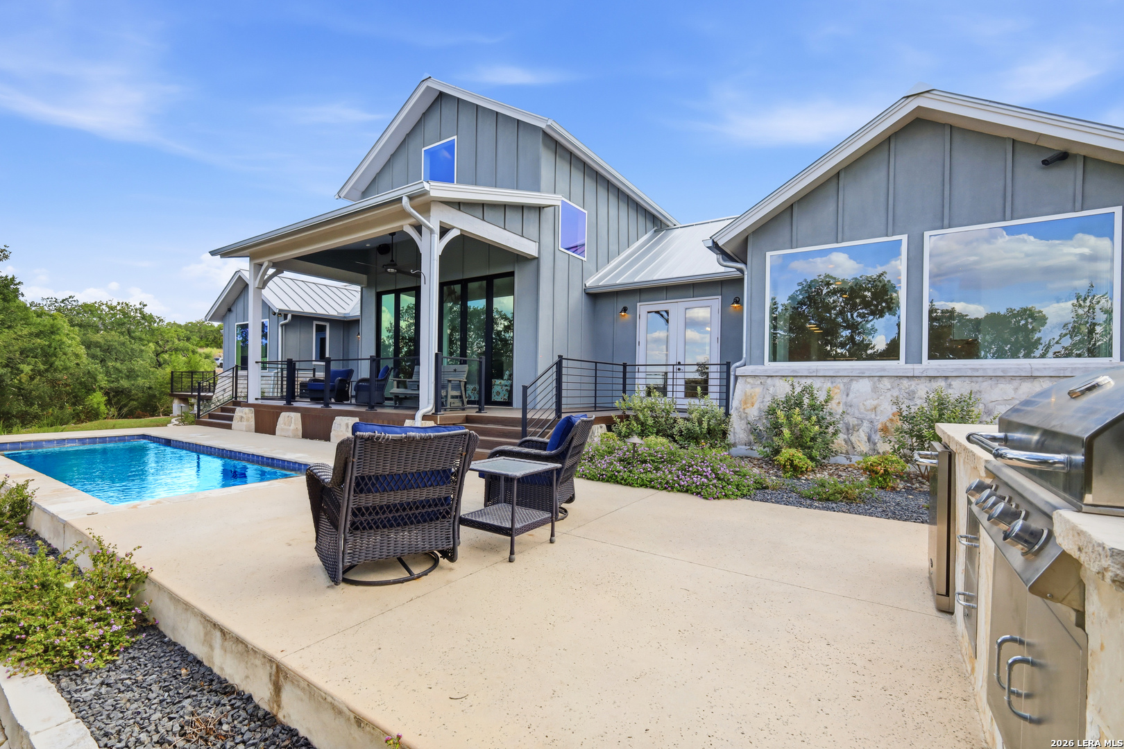 main property photo 42