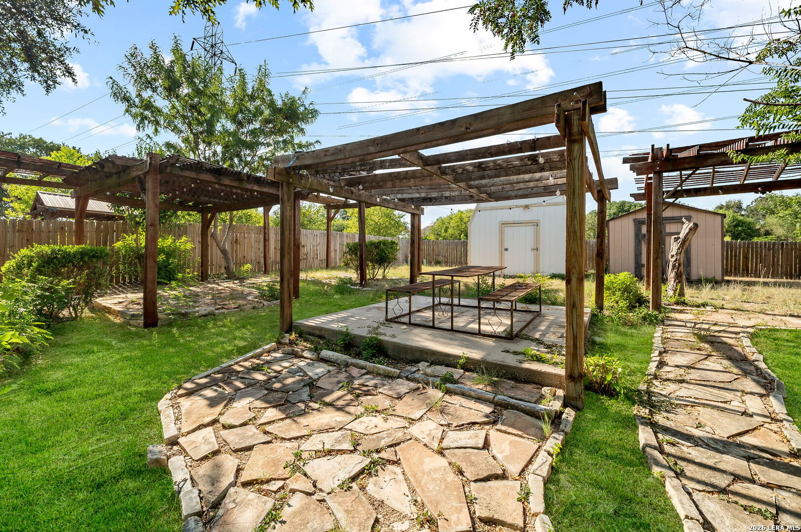 main property photo 27