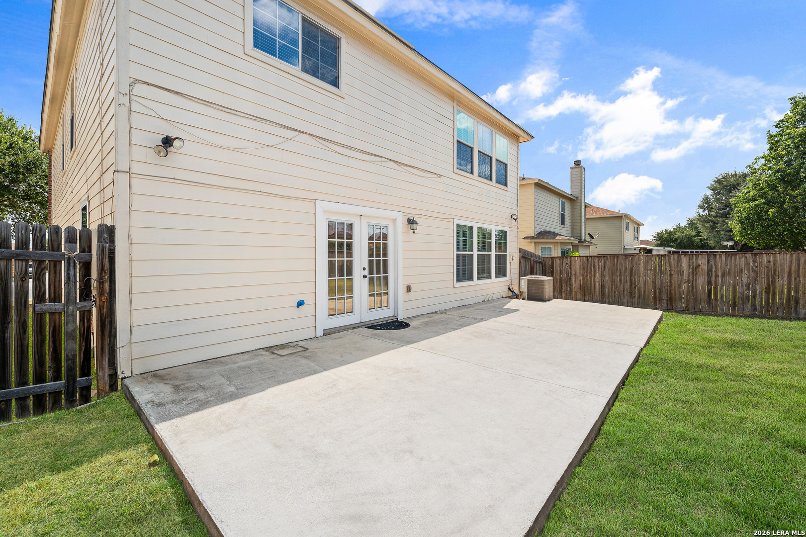 main property photo 25
