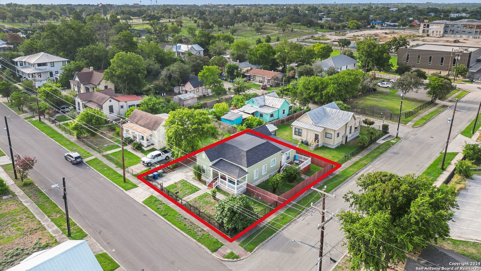 main property photo 29