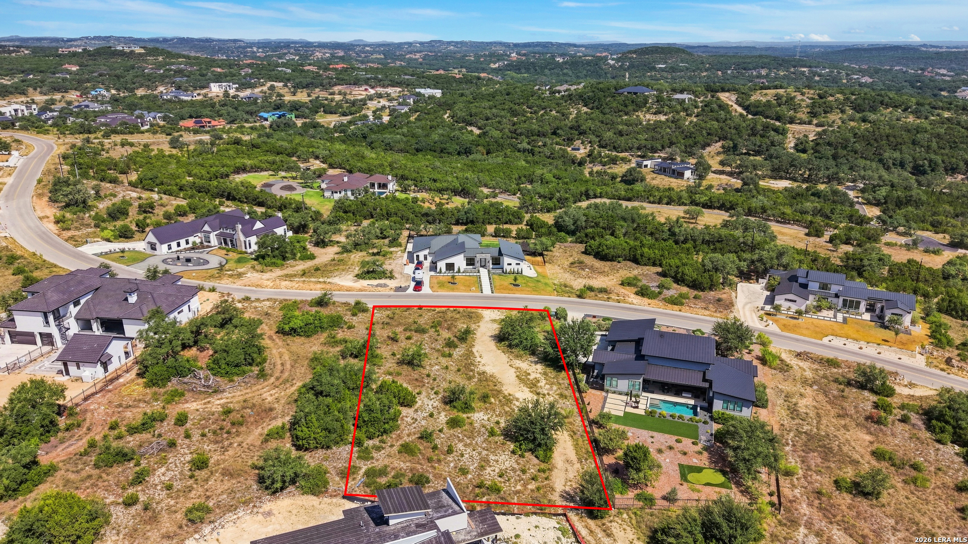 main property photo 9