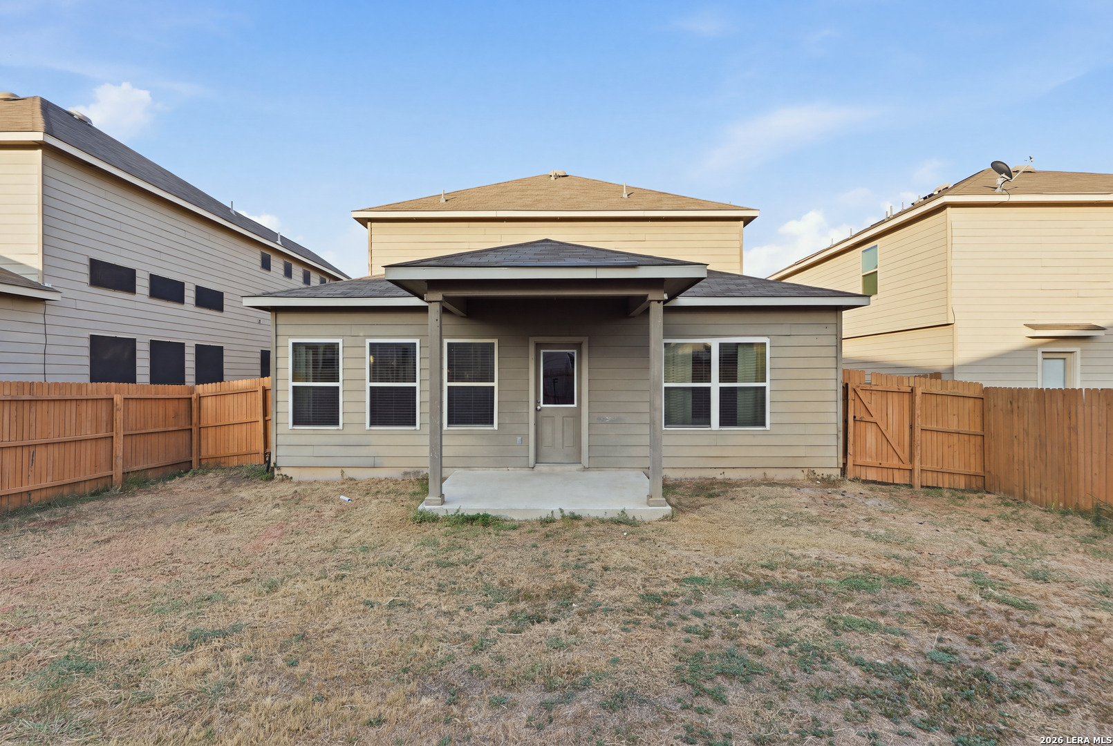 main property photo 32