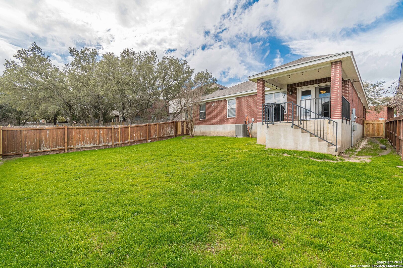 main property photo 20