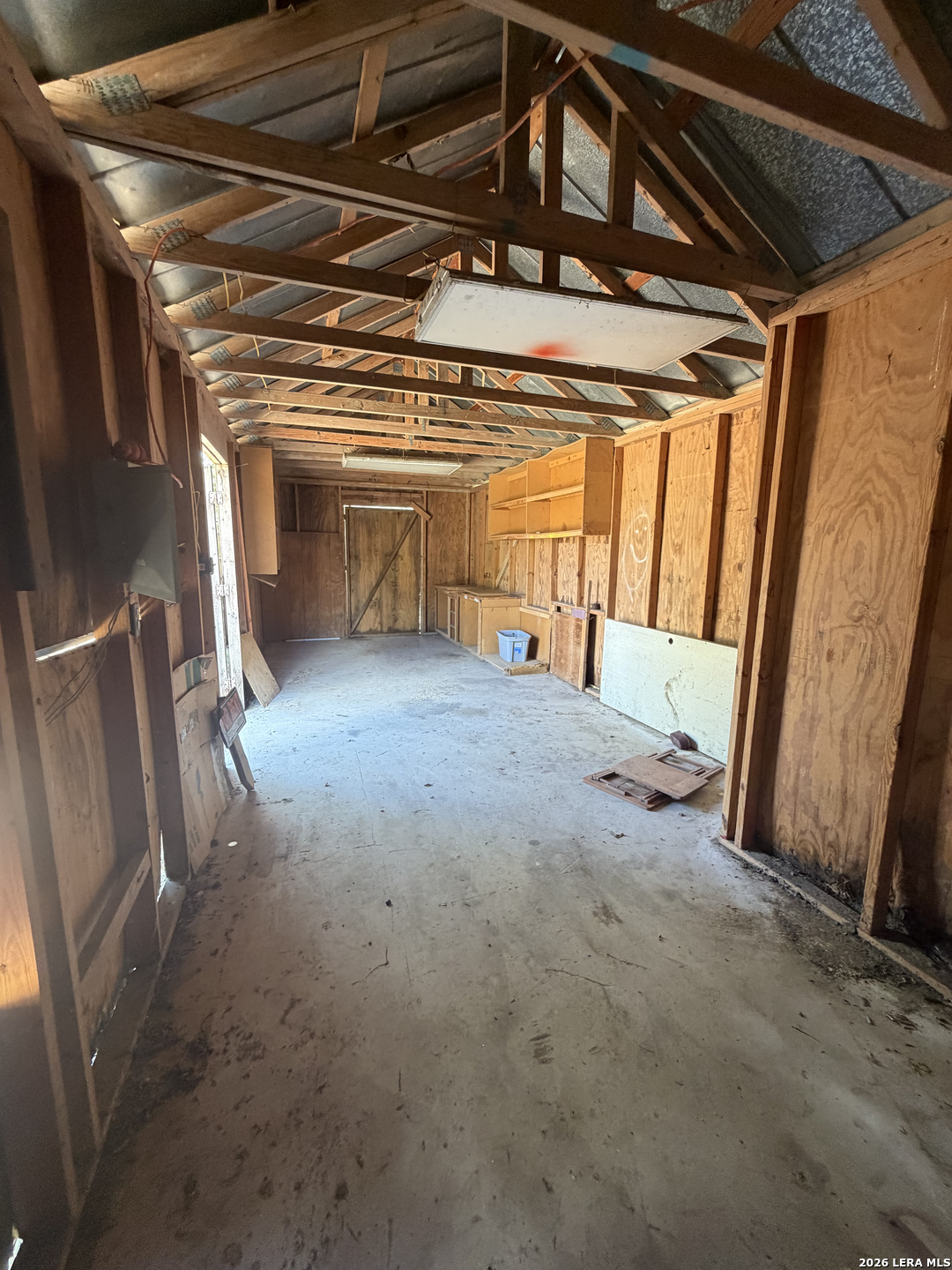 main property photo 22