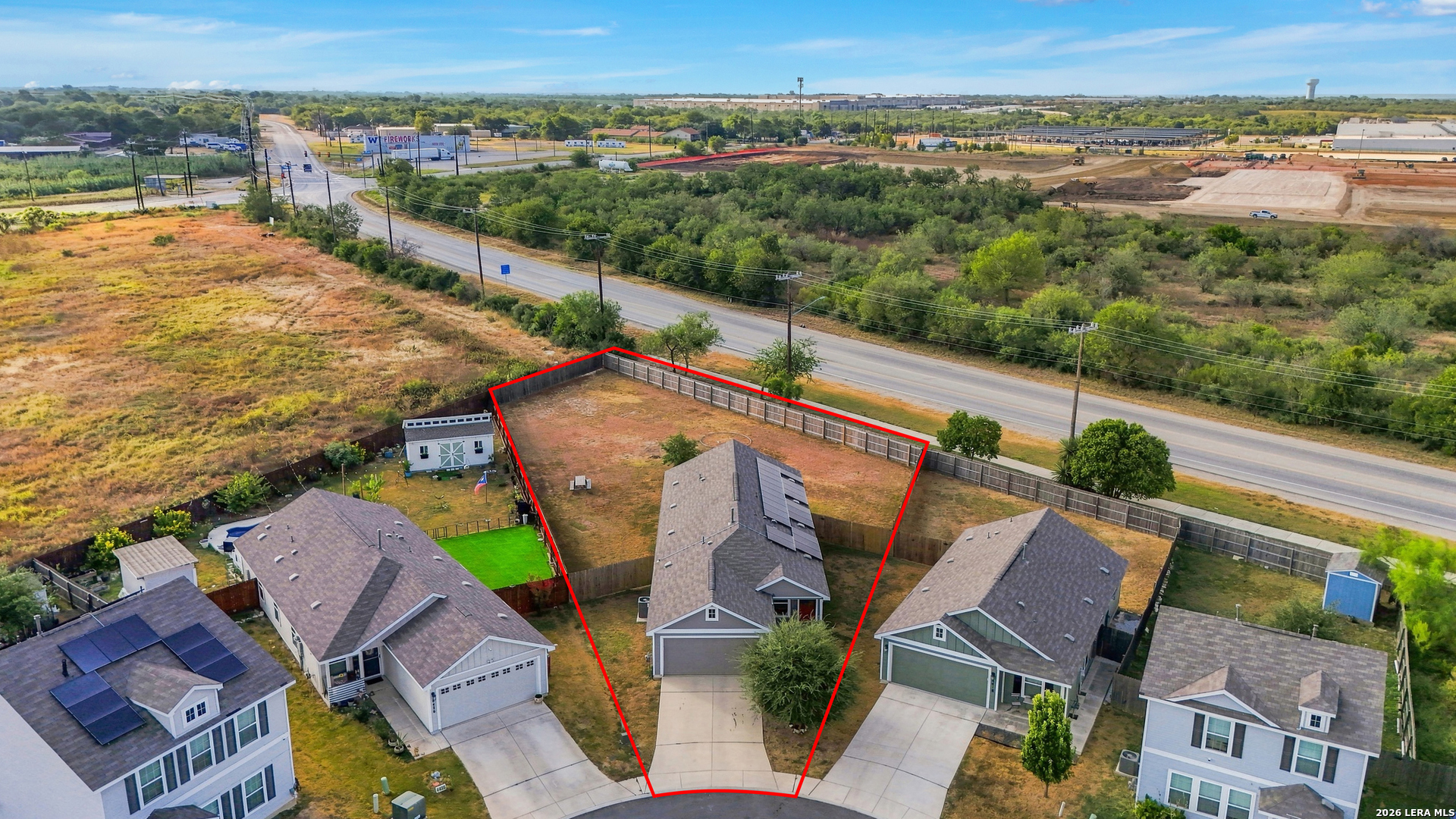 main property photo 35