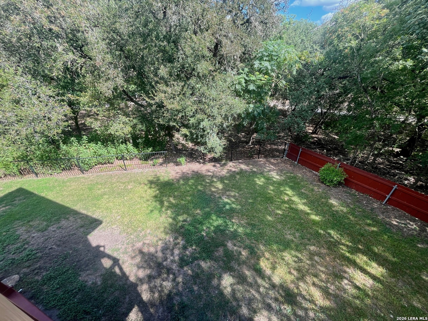 main property photo 33