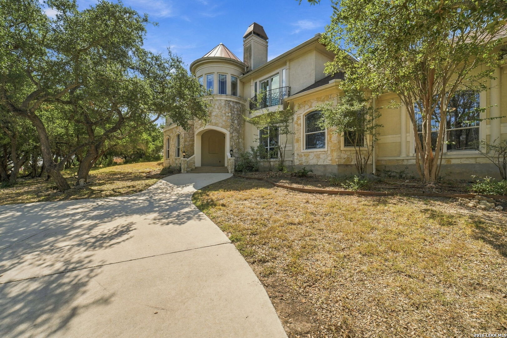 main property photo 41
