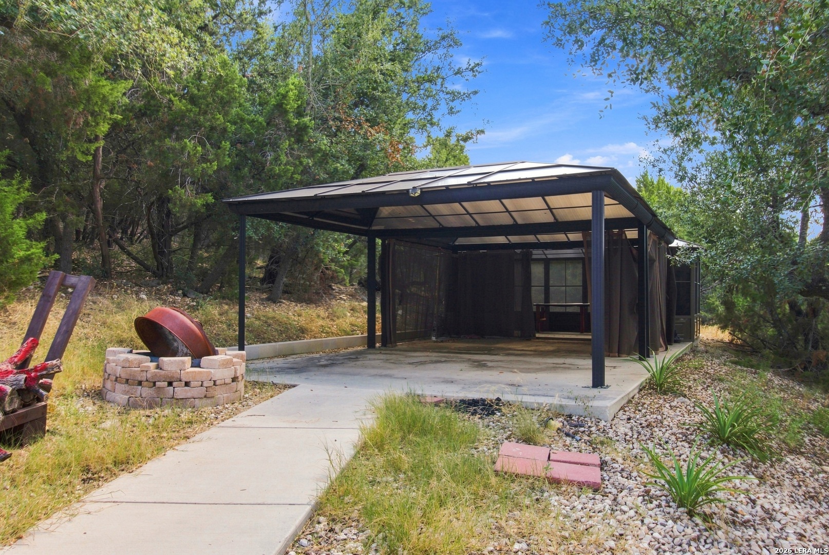 main property photo 45