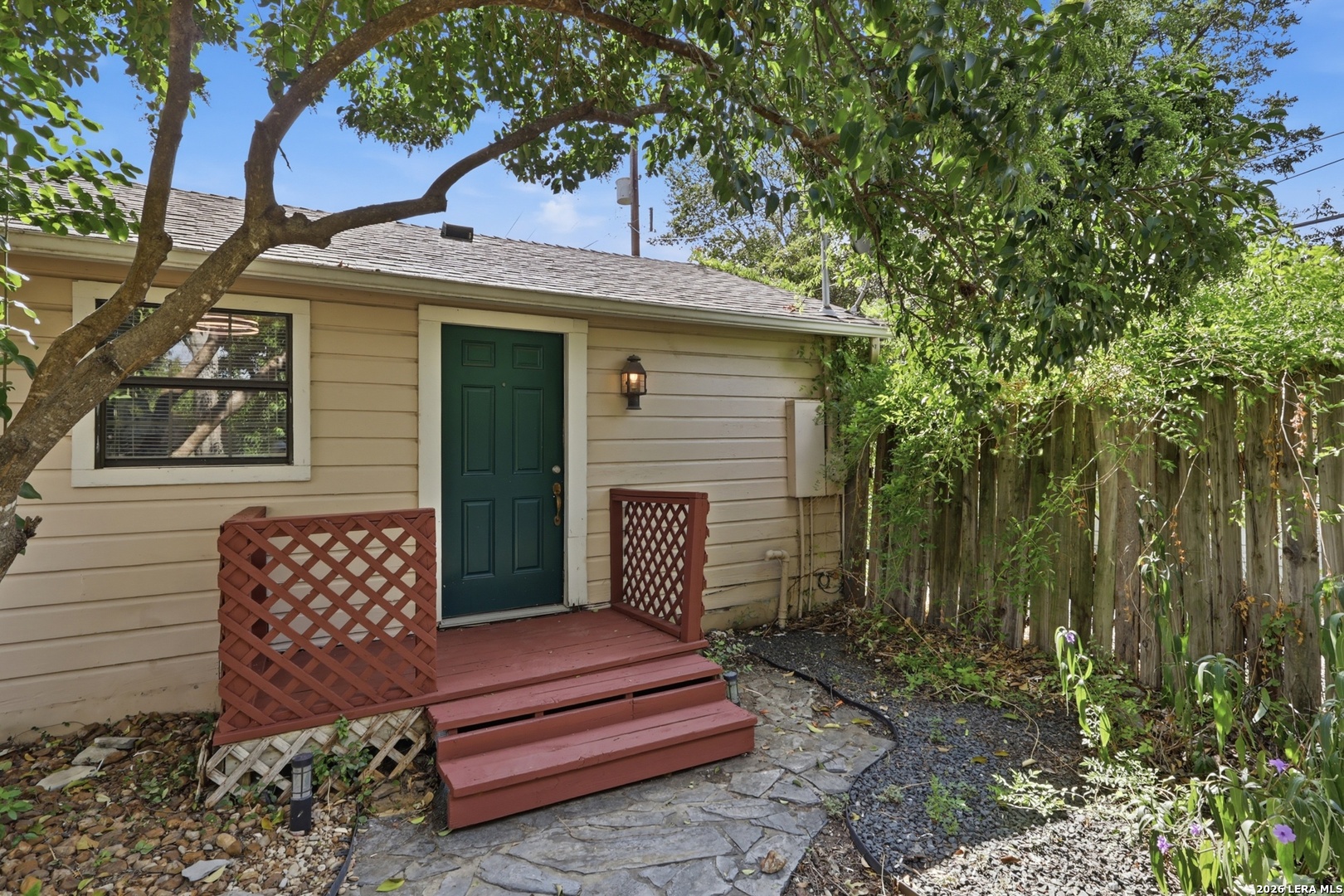 main property photo 39