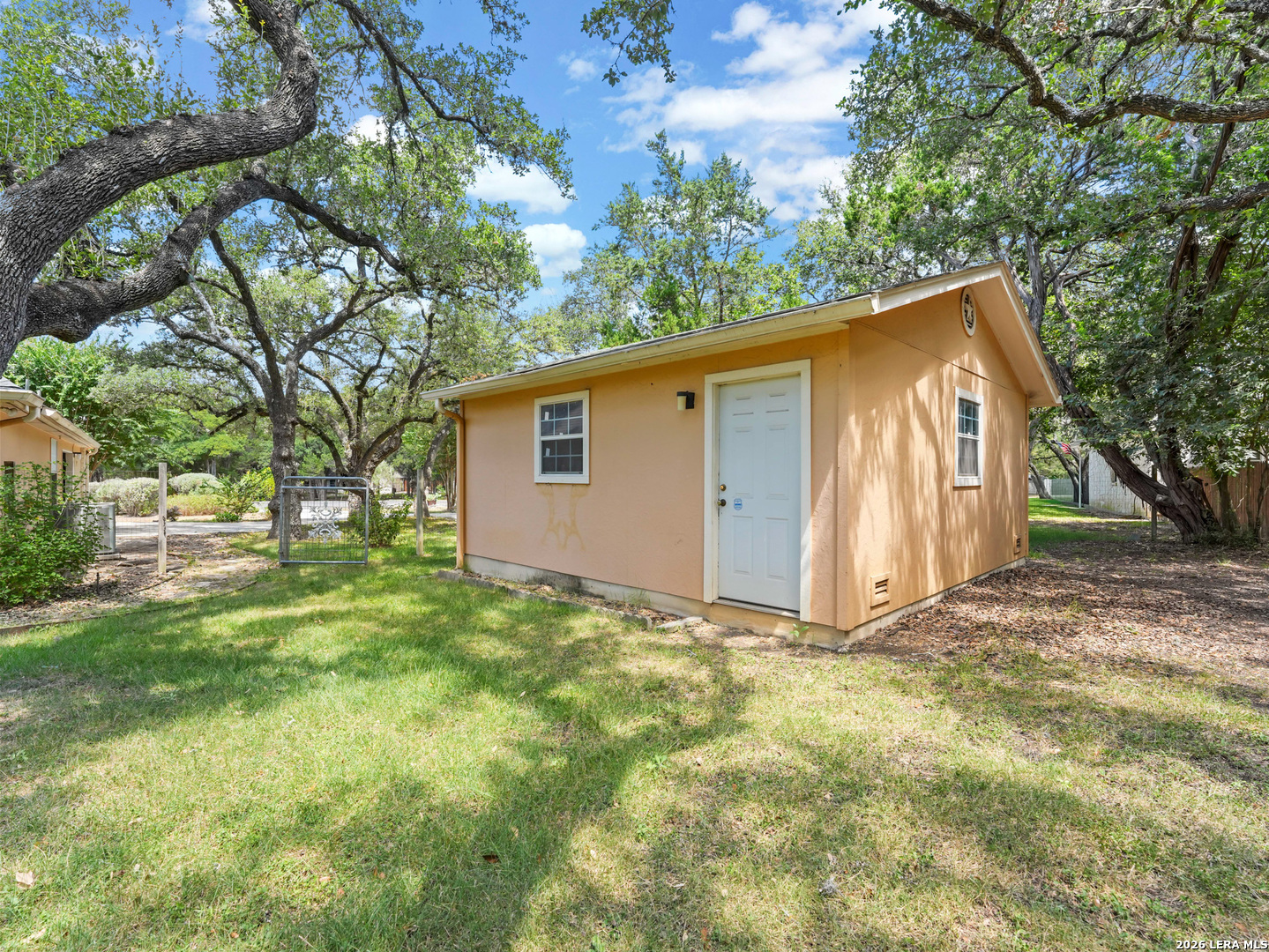 main property photo 41