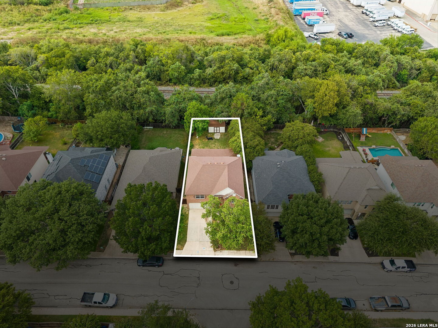 main property photo 35