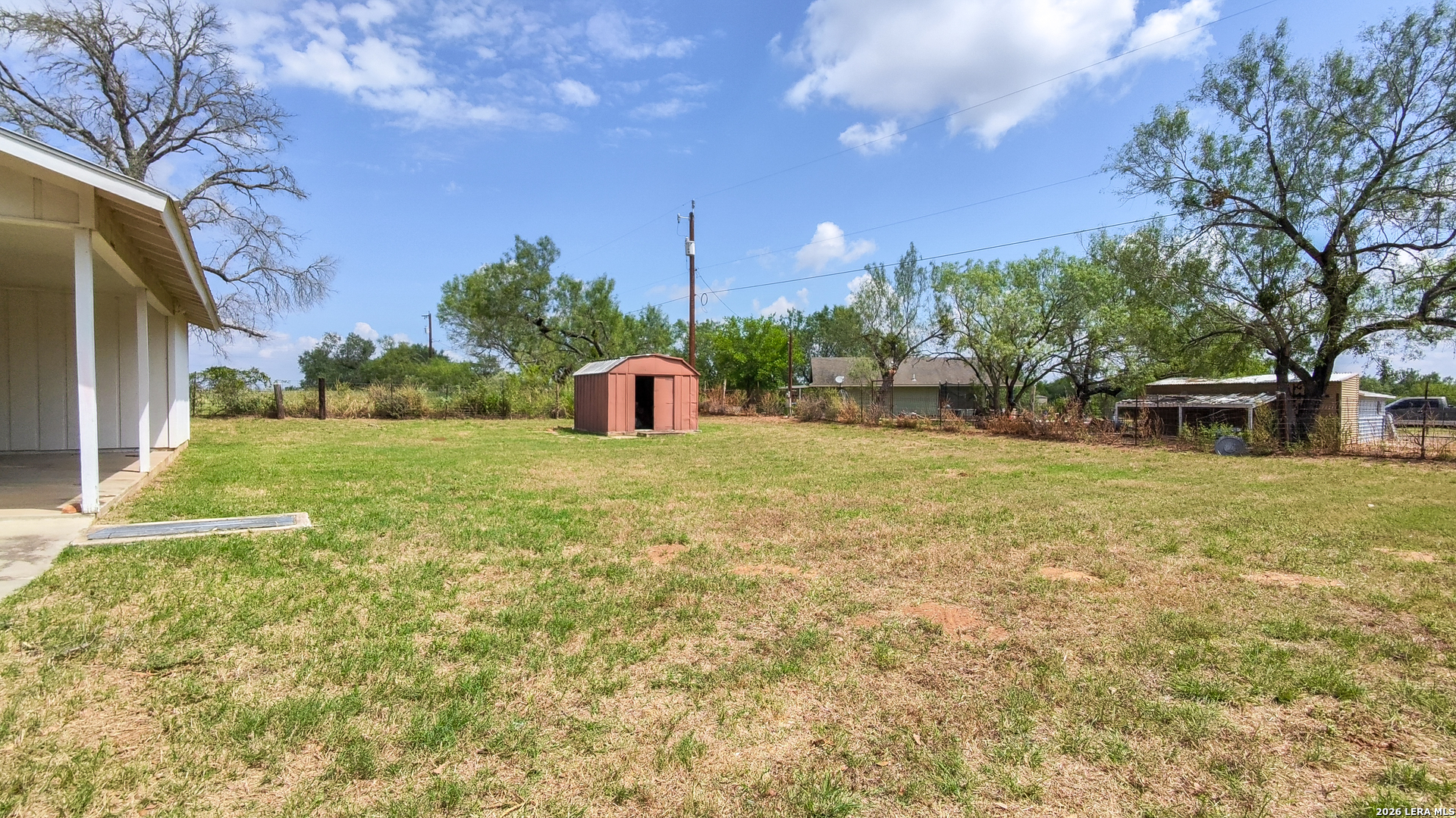 main property photo 6