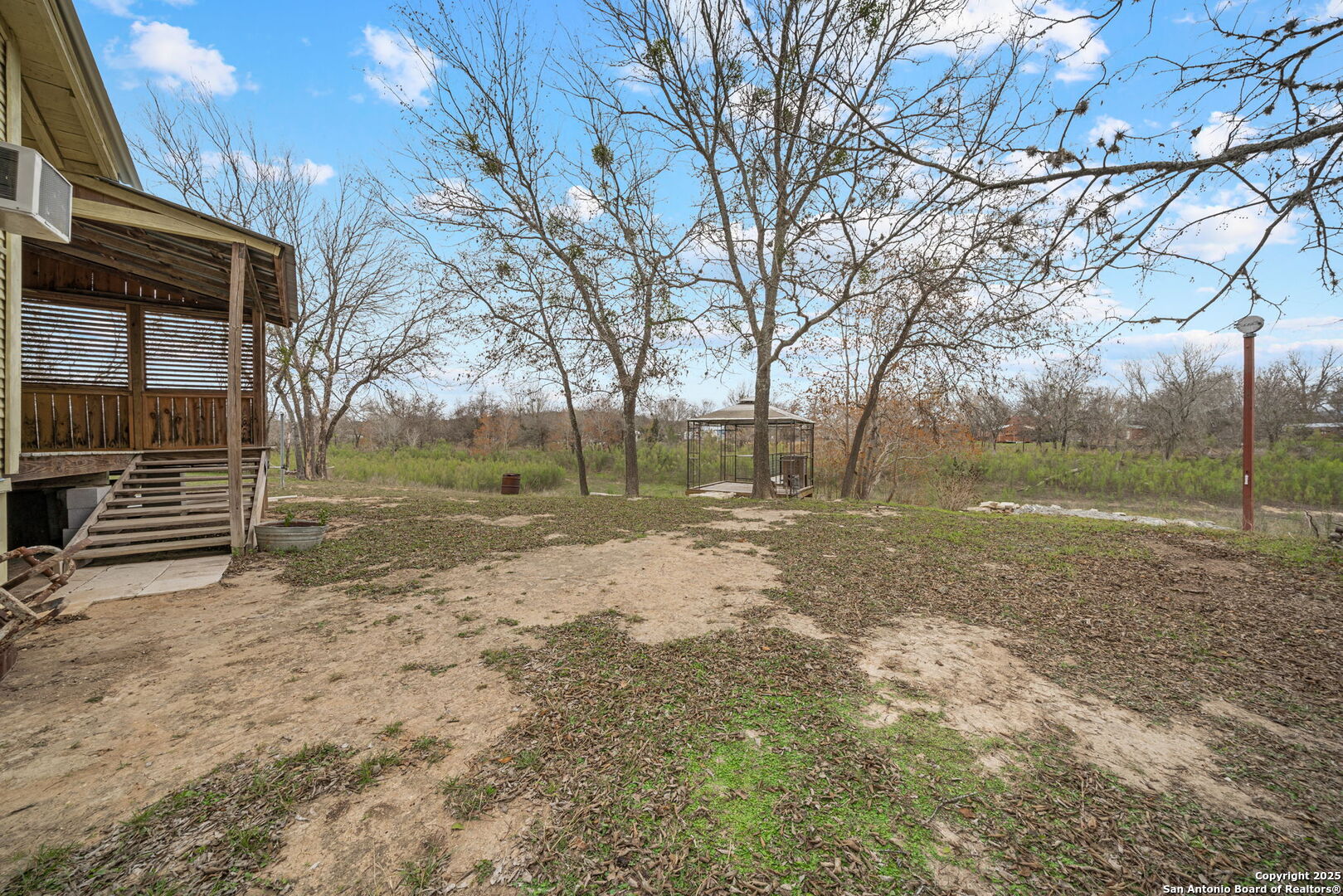 main property photo 19