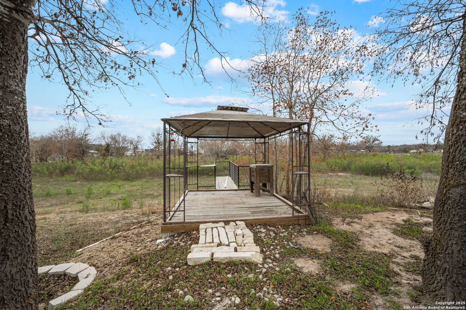 main property photo 21