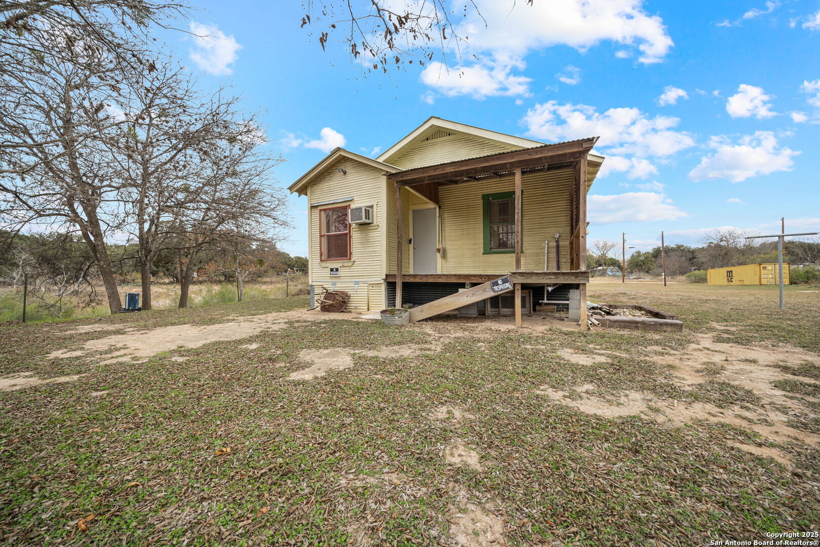 main property photo 22