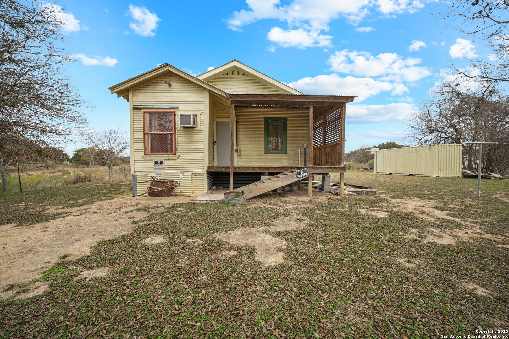 main property photo 23