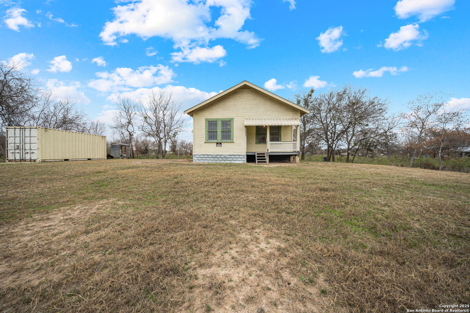 main property photo 3