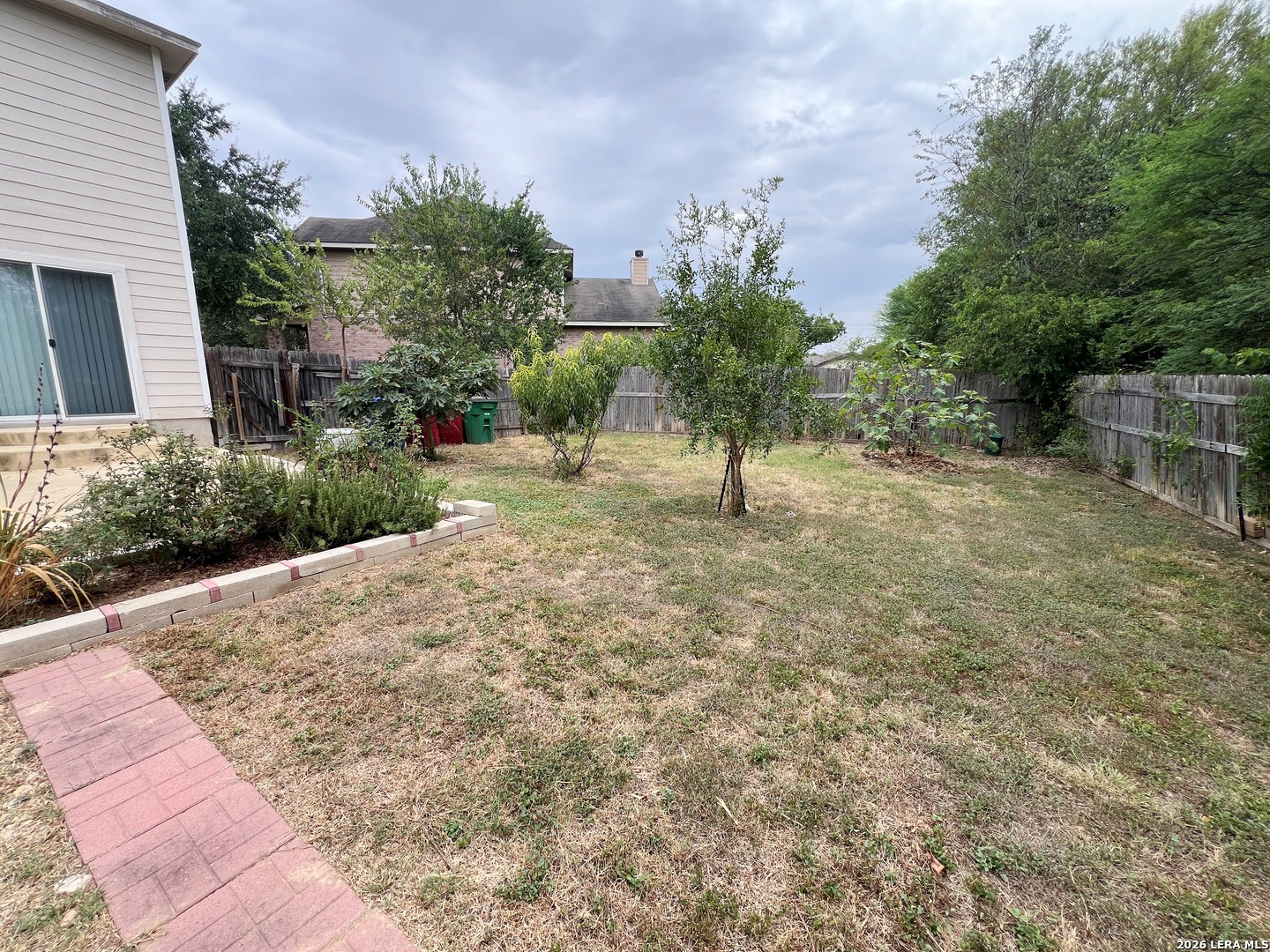 main property photo 50