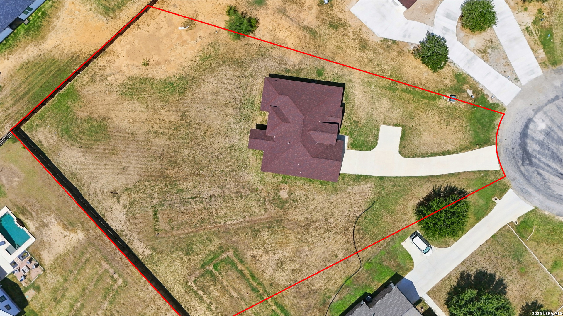 main property photo 35