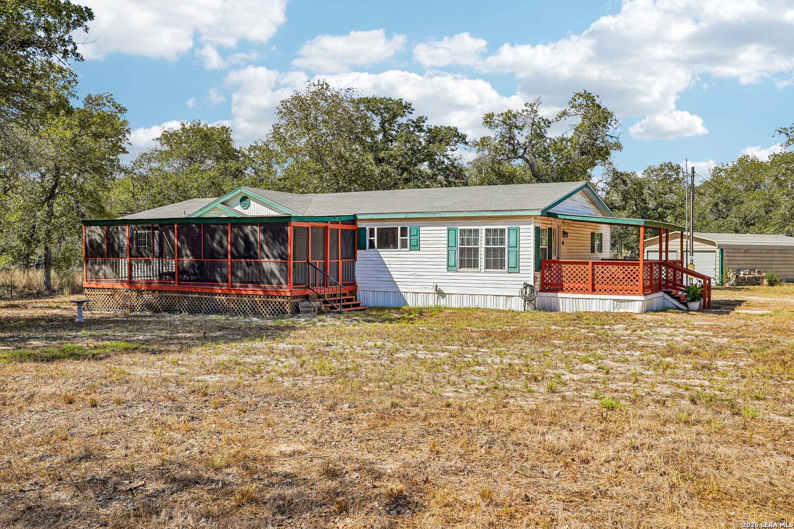 main property photo 4