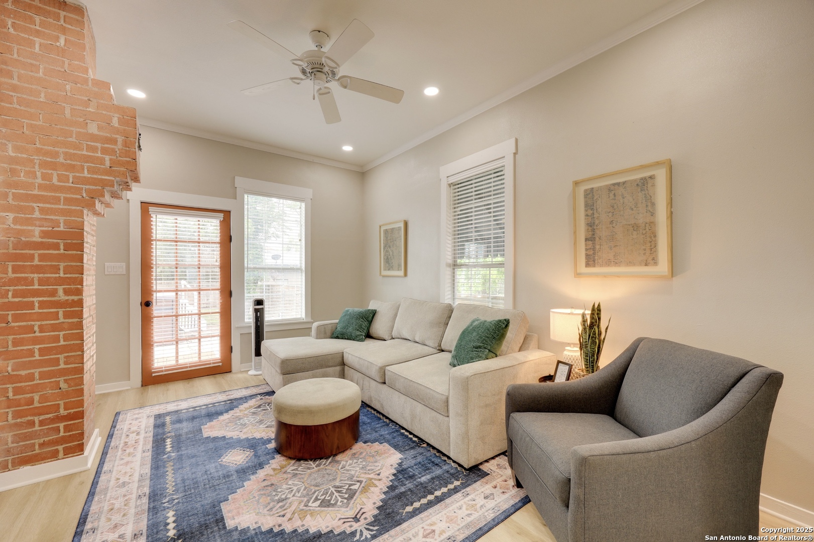 main property photo 7
