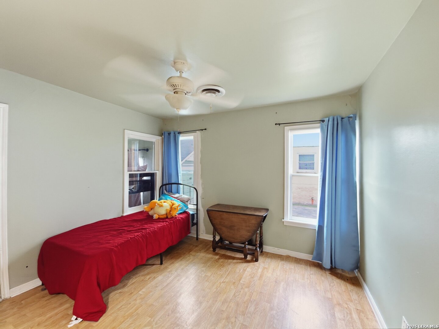 main property photo 12