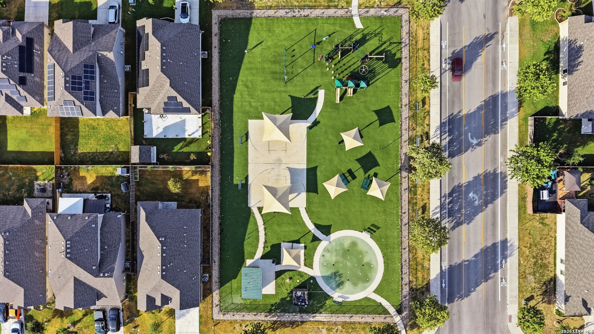 main property photo 40
