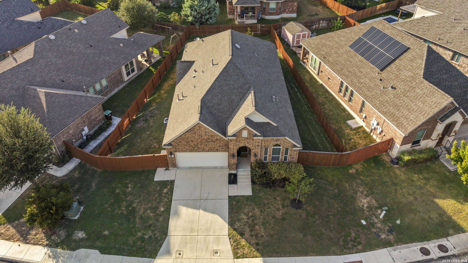main property photo 33