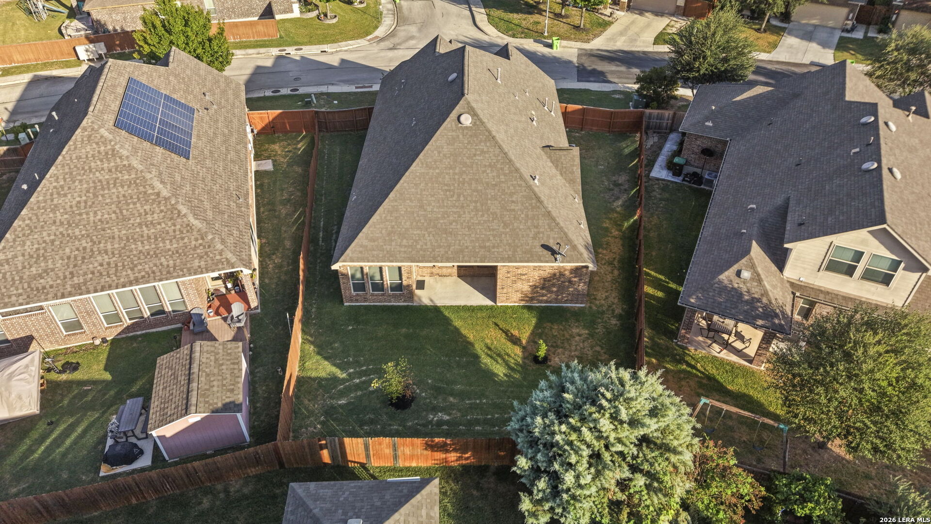 main property photo 34