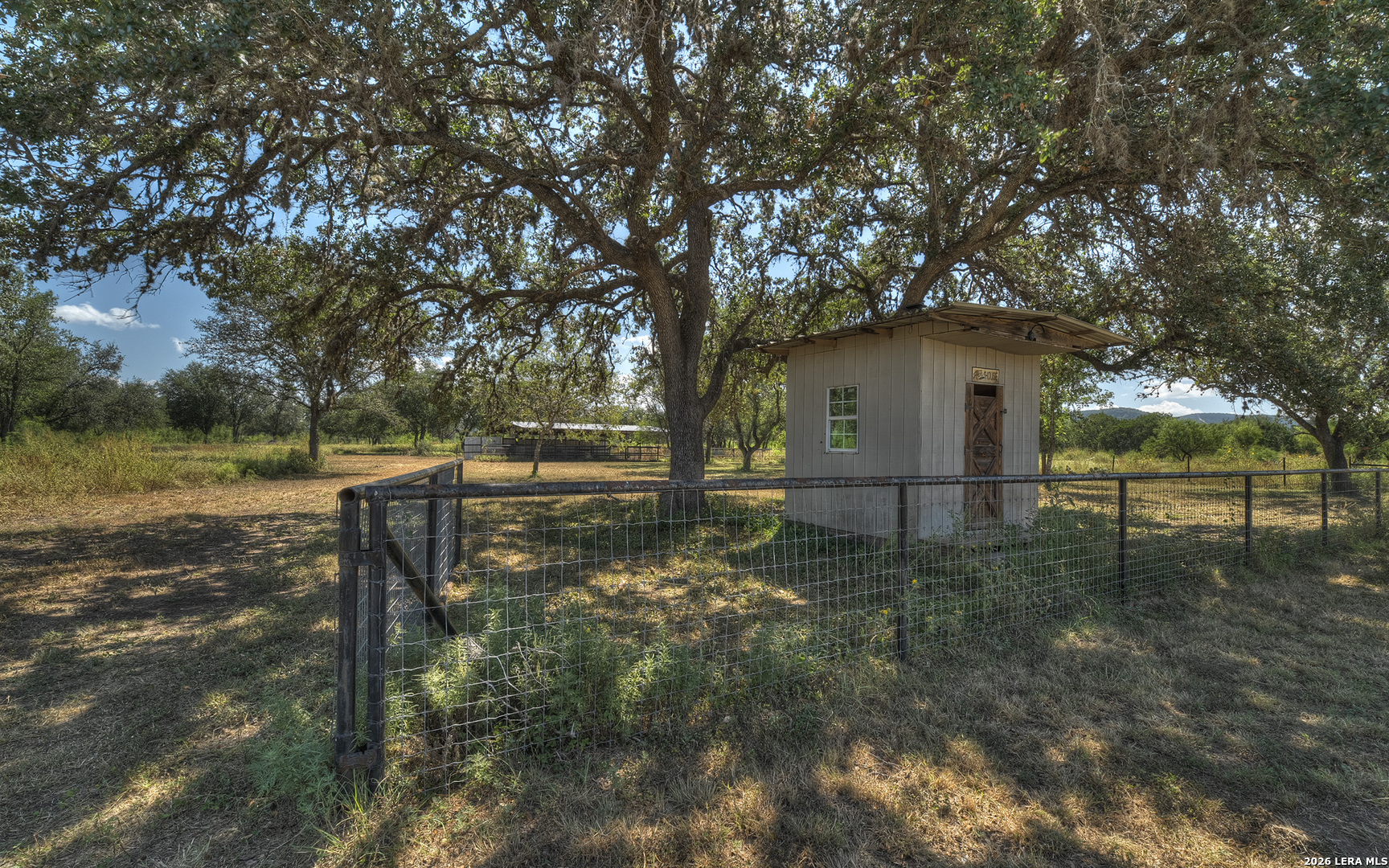 main property photo 35