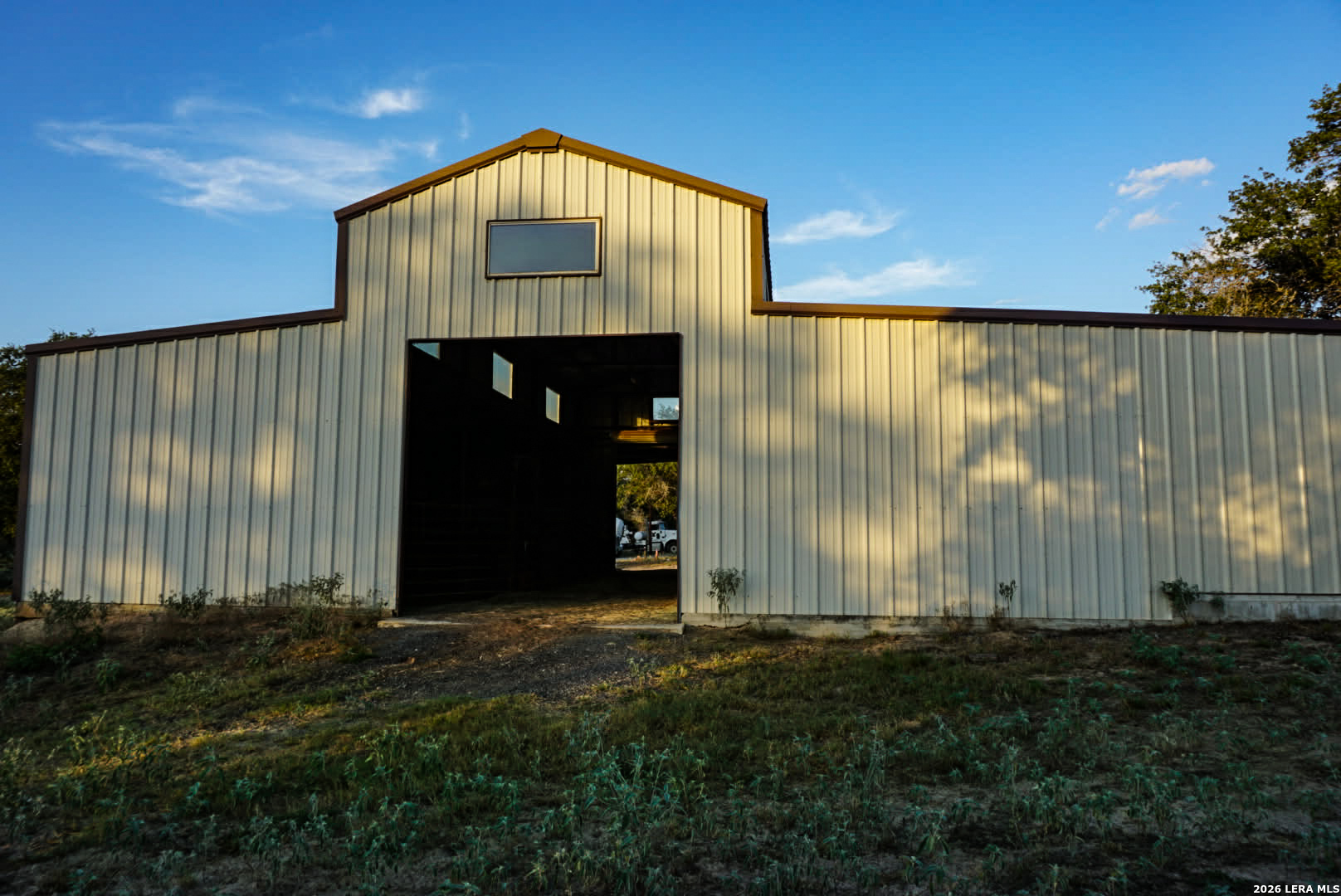 main property photo 22