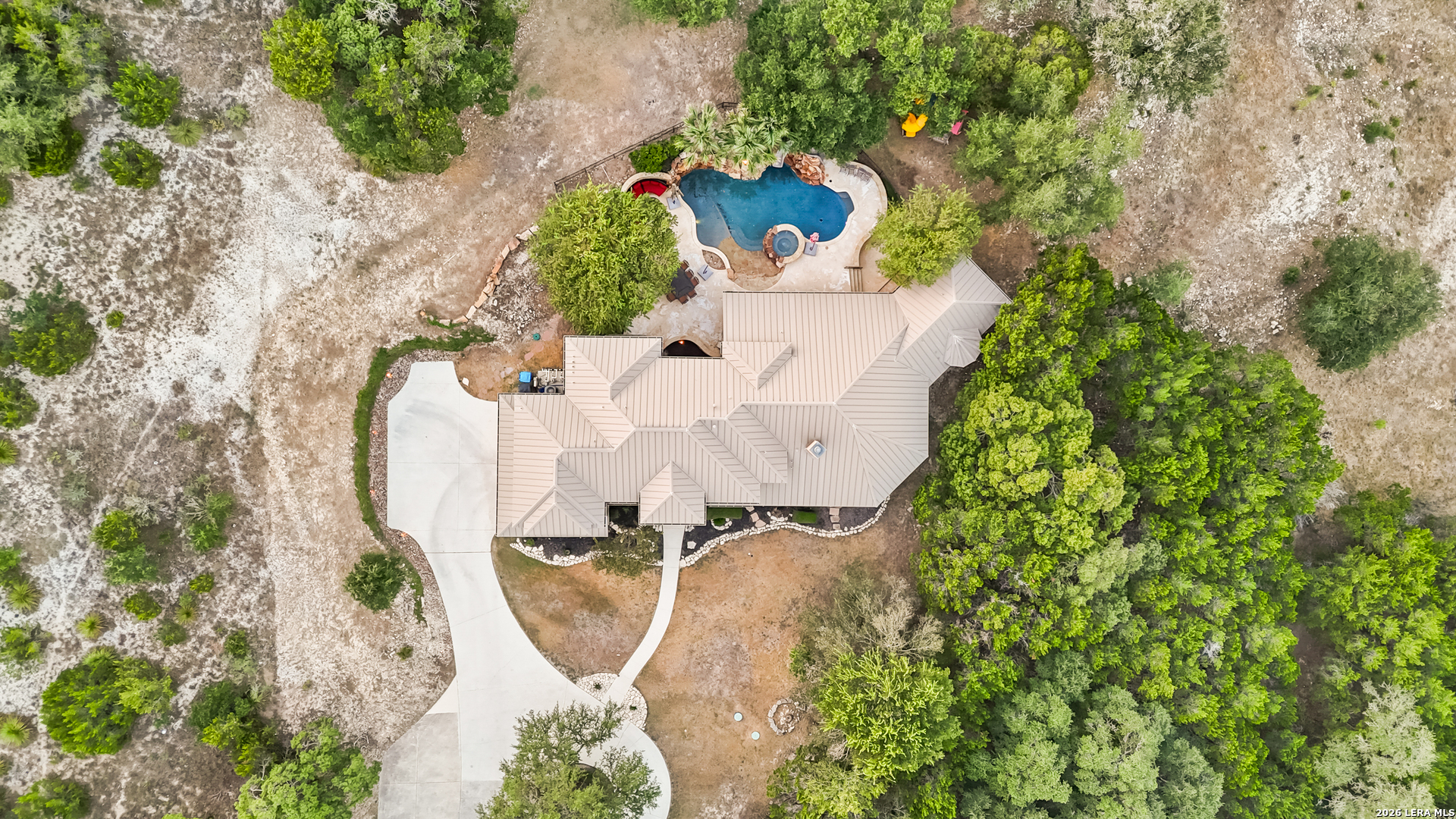 main property photo 74