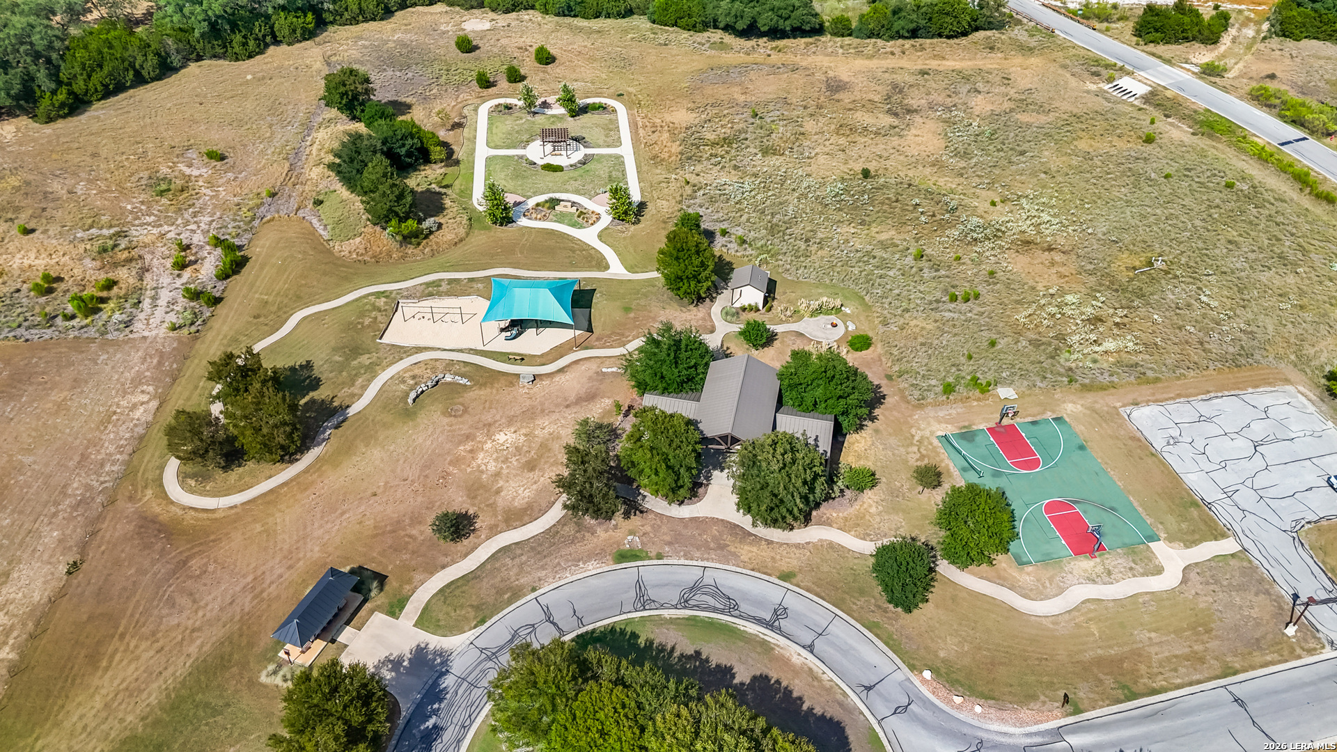 main property photo 90