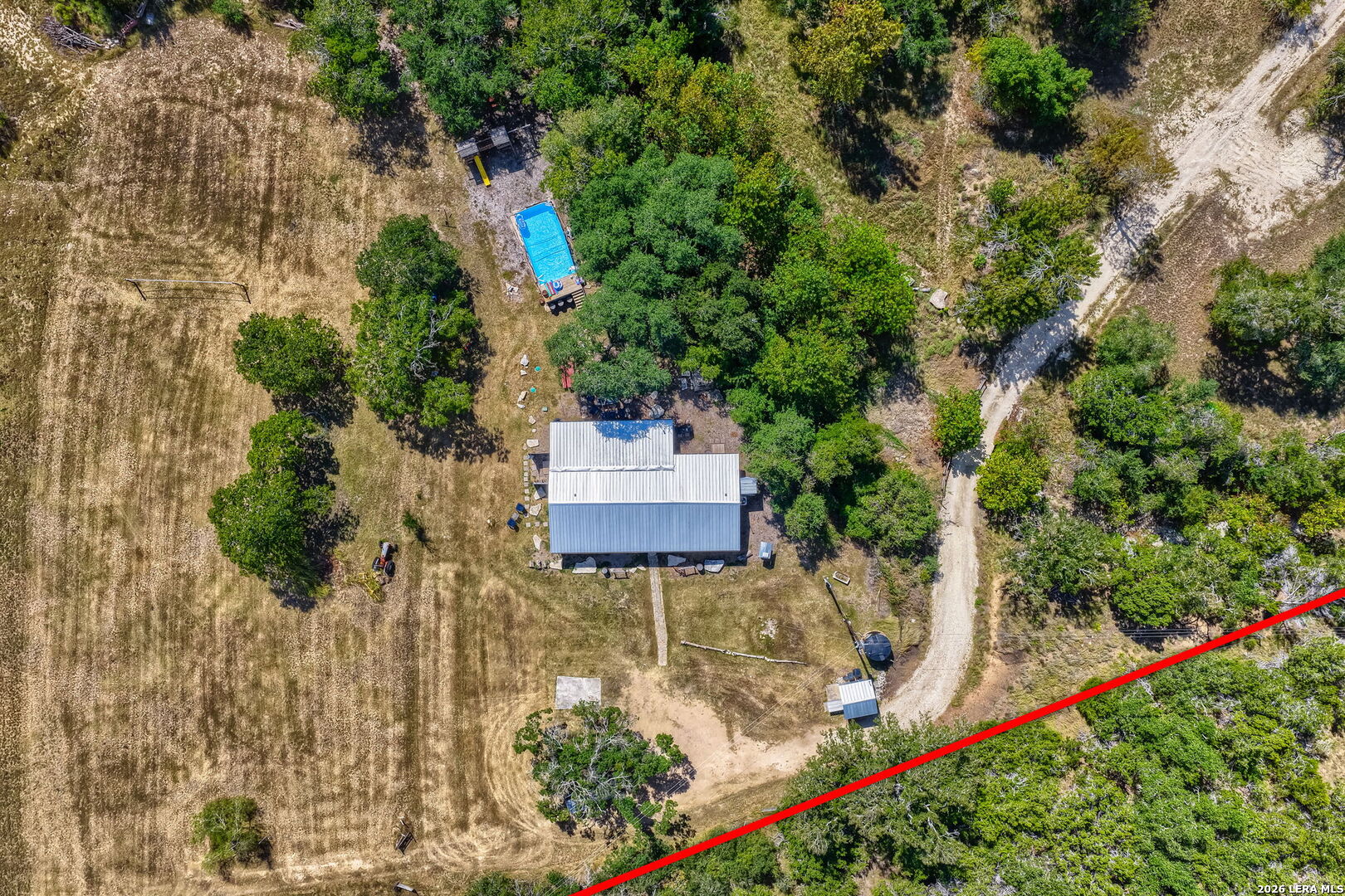 main property photo 32
