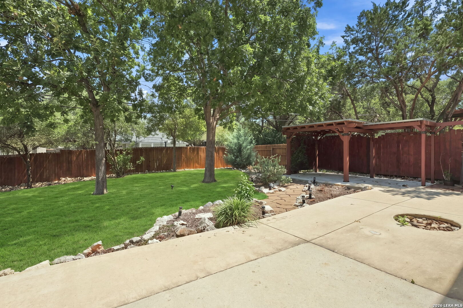 main property photo 31